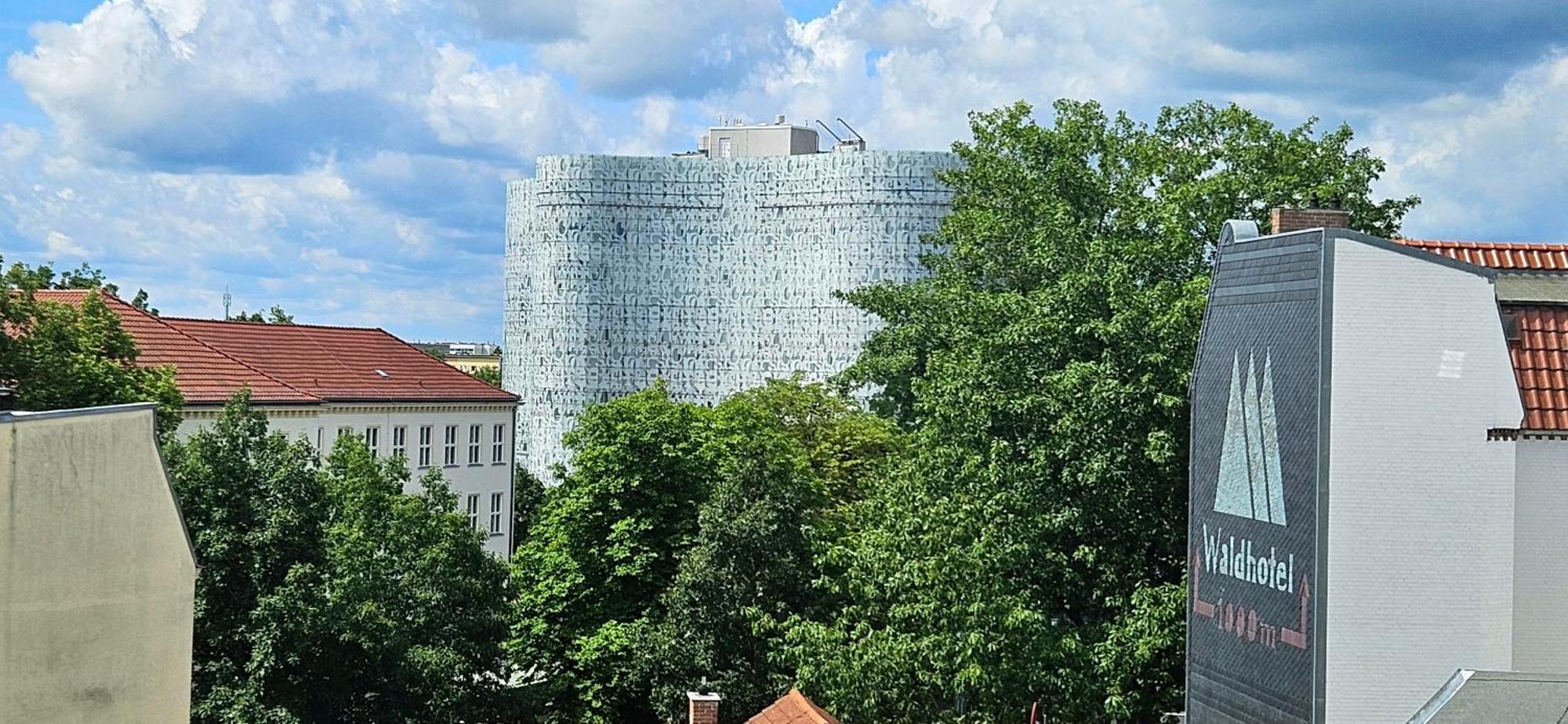 Johnis Fewo, Naehe Stadtzentrum - Uni In Sehr Ruhiger Lage Mit Terrasse Und Eigenem Parkplatz Cottbus Exterior foto